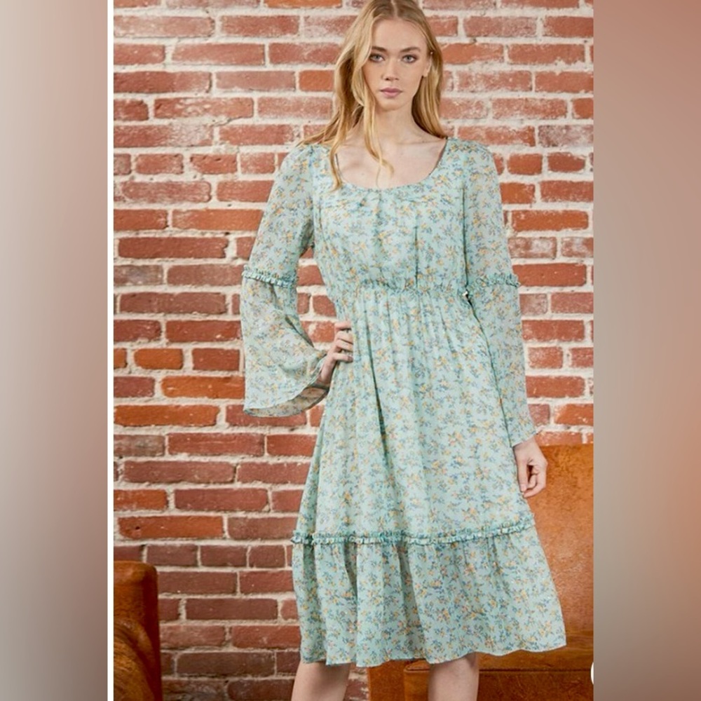 Women’s elastic waist floral midi dress